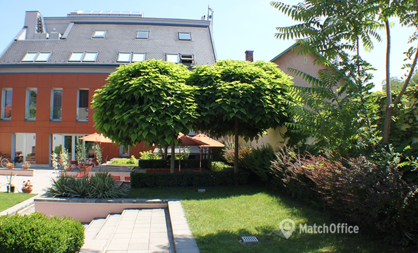 30 m² Meeting room in Debrecen, Arany János utca 55 (4025) - 1 | MatchOffice.com