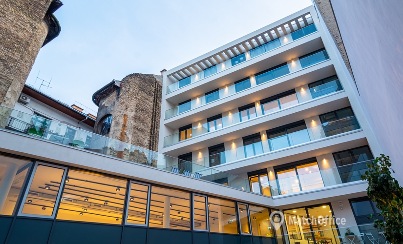 Office Salétrom utca 4 1085 Budapest