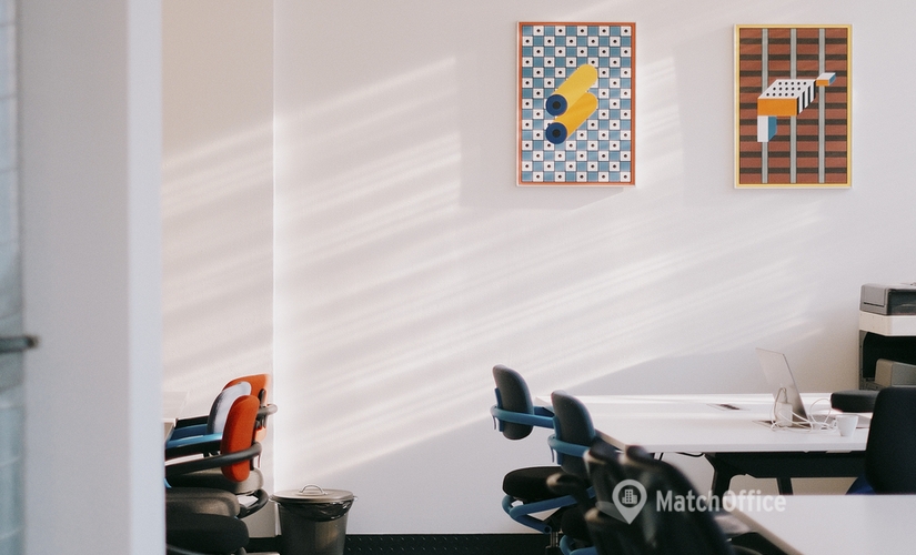 Office 55 Paulay Ede street, H- 1061 Budapest