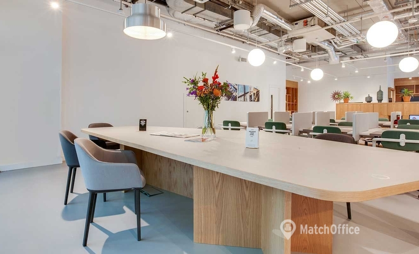 Virtual office in Dublin, 77 Sir John Rogerson's Quay (D02 VK08) - 2 | MatchOffice.com