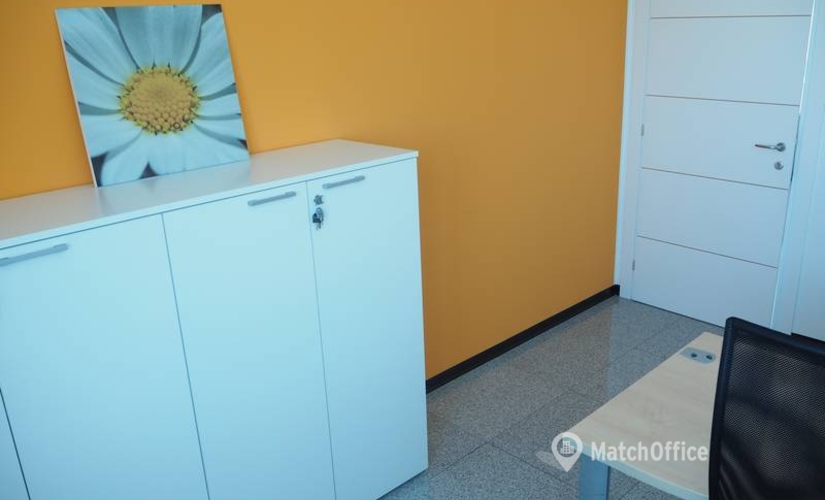 Esplora ufficio condiviso comodo a Torino di 30 m², Corso Europa 599 - 3 | MatchOffice