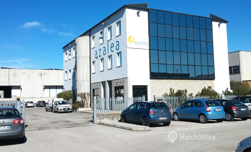 90 m² Shared office  in Verona, Via Walter Fleming (37026) - 1 | MatchOffice