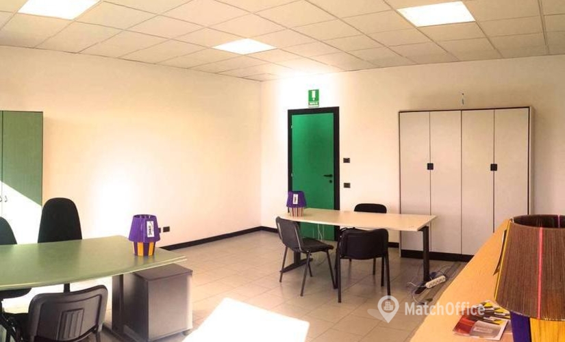 90 m² Coworking space  in Verona, Via Walter Fleming (37026) - 3 | MatchOffice.com