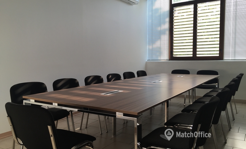 25 m² Shared office  in Milan, Via  Buozzi (20060) - 1 | MatchOffice.com