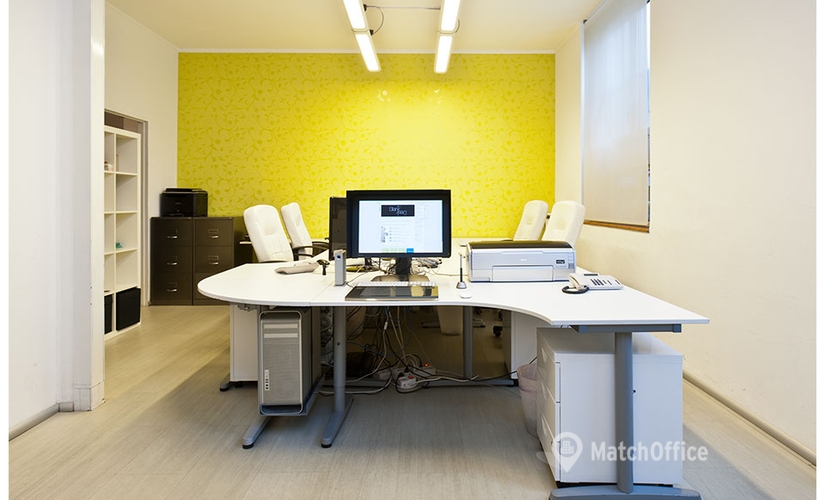 4 m² Shared workspace  in Milan, Via Meda 36 (20141) - 1 | MatchOffice.com