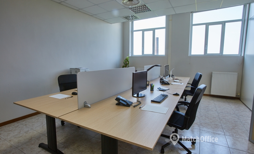 400 m² Coworking space in Milan, Via Gaudenzio Ferrari 21 (21047) - 2 | MatchOffice.com