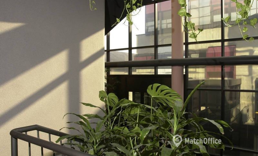 Esplora ufficio coworking comodo a Milano di 120 m², Via Giovanni da Udine 34 - 2 | MatchOffice