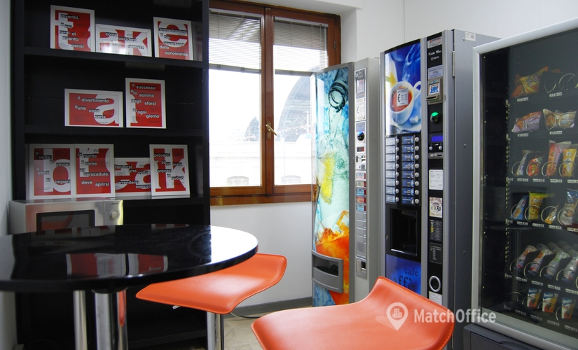 Coworking Via Sammartini 33 20125 Milan