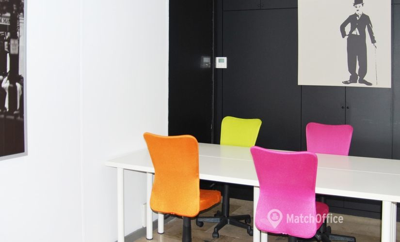 Coworking Via Sammartini 33 20125 Milan