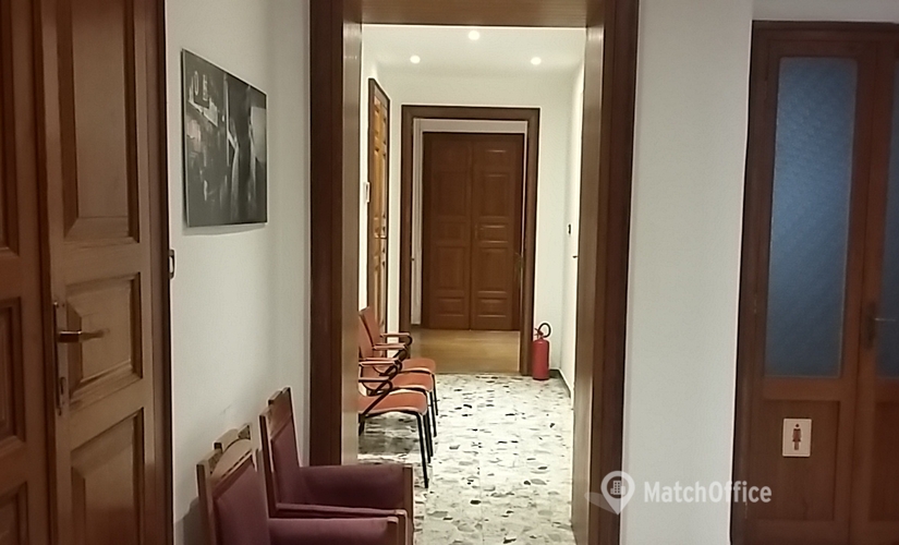 26 m² Business center place for rent in Cagliari, Viale Trento 3 (09123) - 0 | MatchOffice