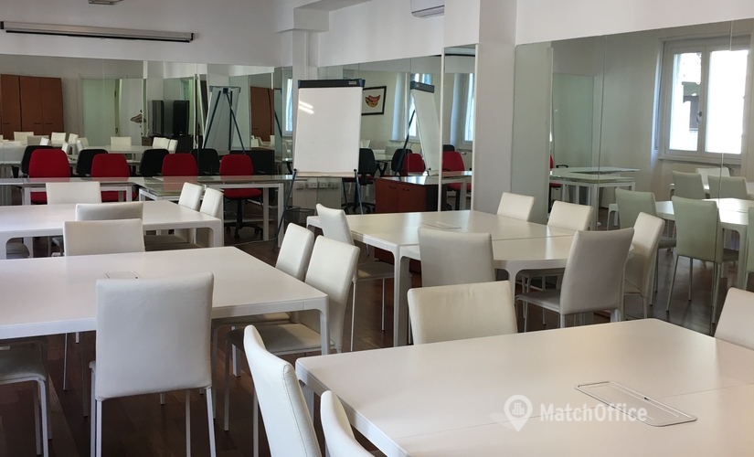 Prenota una sala riunioni affidabile a Milano di 30 m², Via Prina - 5 | MatchOffice.it