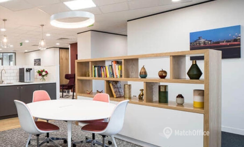 100 m² Business space property for rent in Milan, Piazzale Lodi (20137) - 4 | MatchOffice.com