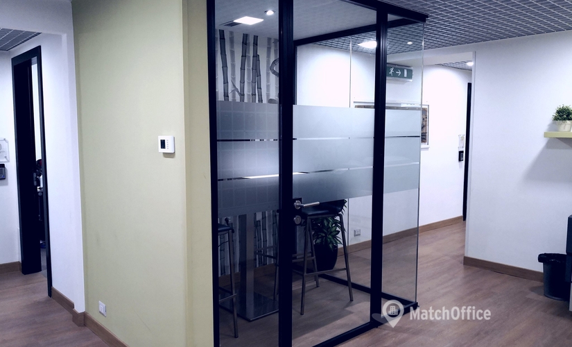 75 m² Business park property up for rent in Rome, Via Attilio Regolo 19 (00192) - 4 | MatchOffice.com