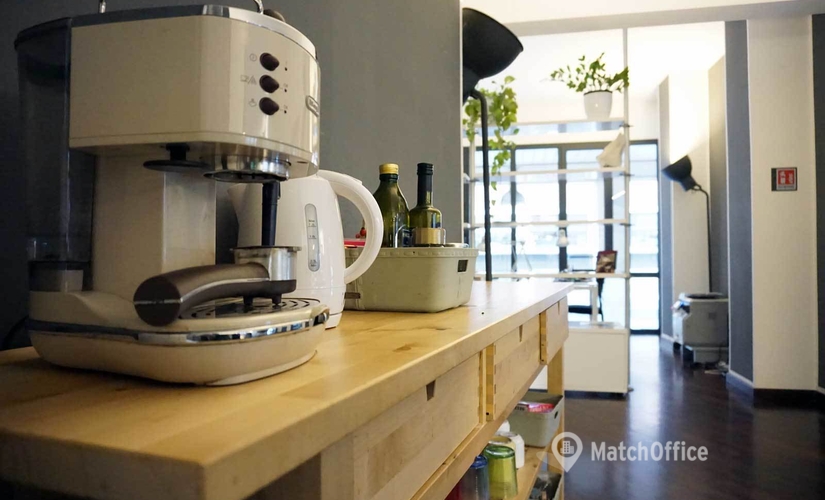 Esplora ufficio temporaneo comodo a Bologna di 100 m², Via Guglielmo Marconi 45 - 2 | MatchOffice