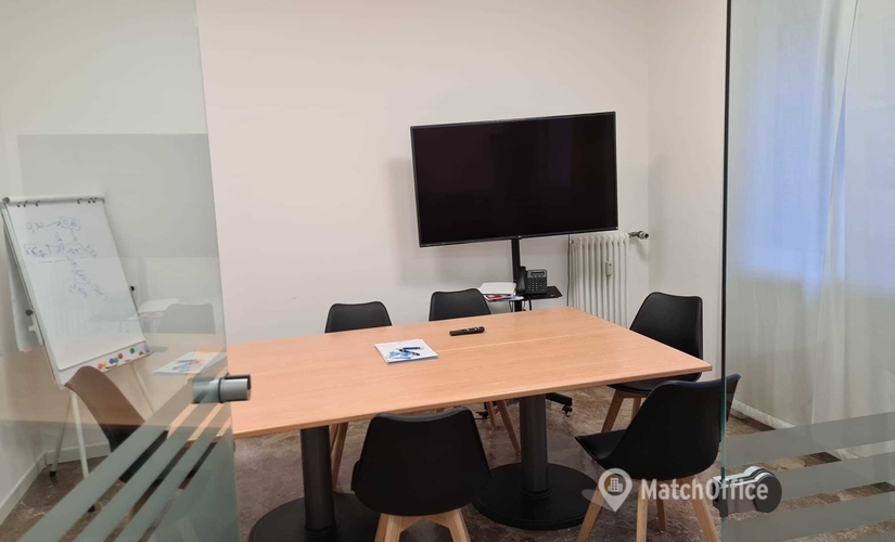 25 m² Convention center in Bergamo, Viale Vittorio Emanuele II 41 (24121) - 0 | MatchOffice.com