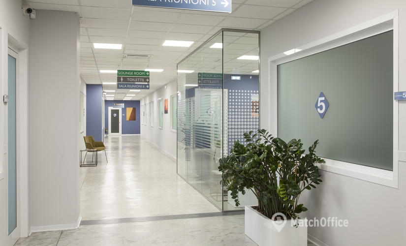 64 m² Meeting room in Vicenza, Via Ludovico Lazzaro Zamenhof (36100) - 1 | MatchOffice
