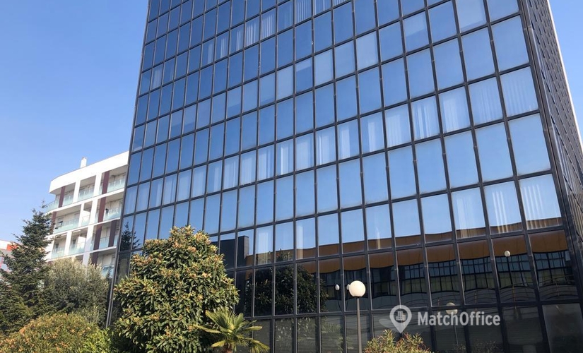 Esplora spazio coworking adatto a Milano di 400 m², Via Noto 10 - 1 | MatchOffice