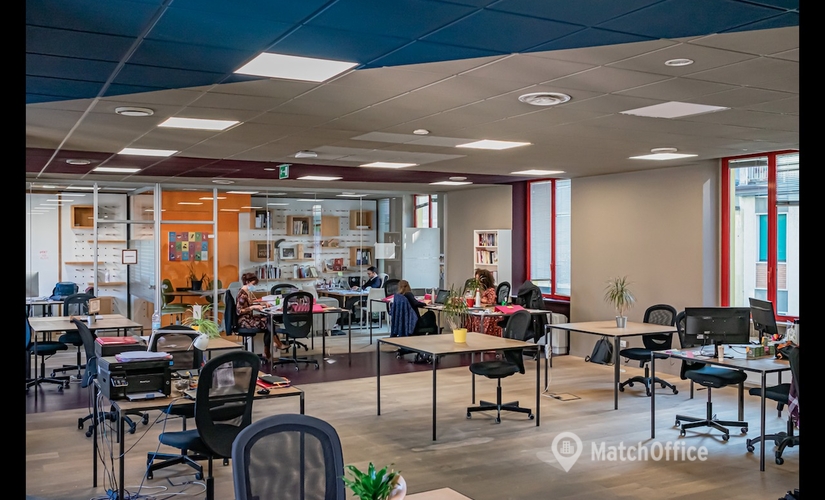 Affitta uno spazio per conferenze affidabile a Milano di 3000 m², Via Aosta 4 - 9 | MatchOffice