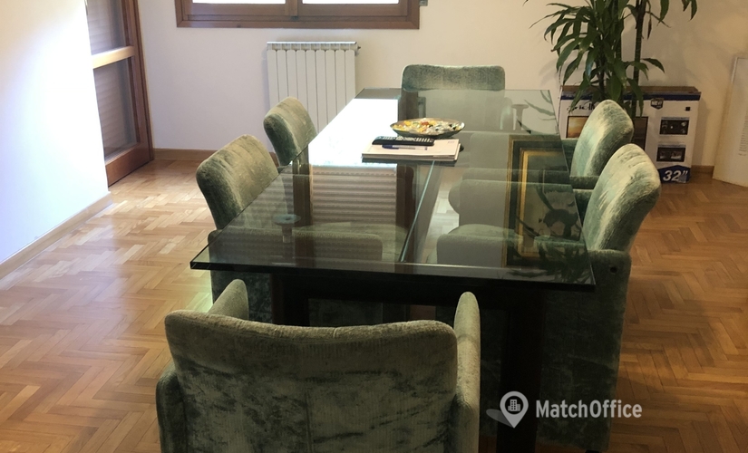 Book a 30 m² Conference hall in Prato, Via Piero della Francesca (59100) - 7 | MatchOffice.com