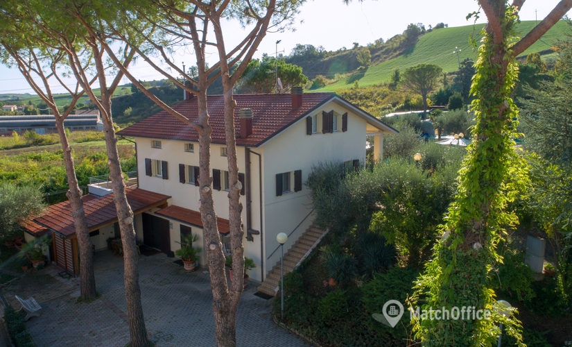 Uffici arredati da affittare a Civitanova Marche di 240 m², Via Risara 48 - 4 | MatchOffice.it