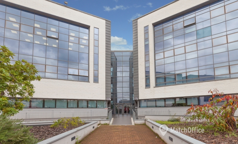 Esplora ufficio coworking comodo a Municipio IV di 400 m², Via Adriano Olivetti 24 - 1 | MatchOffice.it