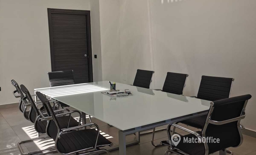 Prenota una sala conferenze affidabile a Napoli di 26 m², Viale dei Gerani 1 - 4 | MatchOffice.it