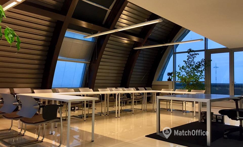 Prenota uno spazio per conferenze affidabile a Padova di 30 m², Via Nona Strada 23 - 4 | MatchOffice.it
