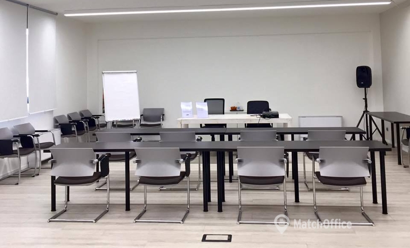 Scegli una sala conferenze accogliente a Padova di 30 m², Via Nona Strada 23 - 5 | MatchOffice