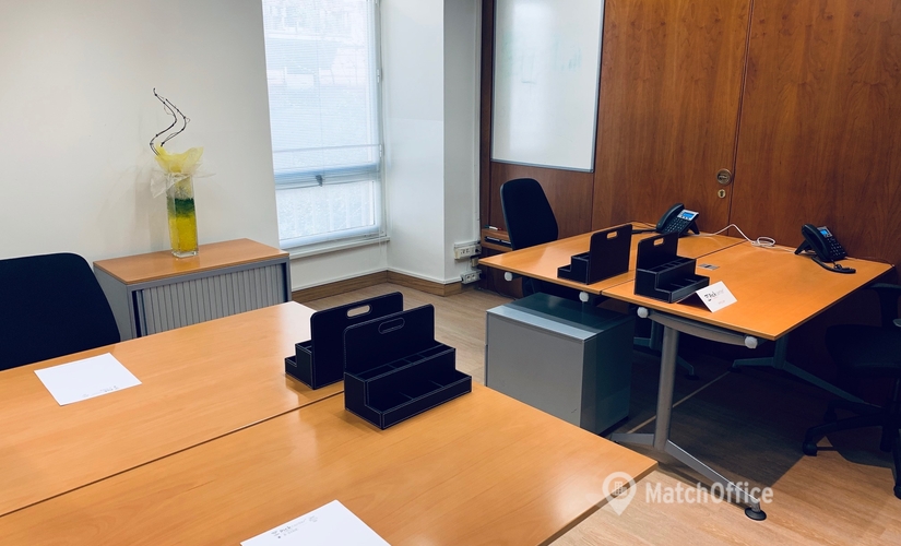 Scegli una sala riunioni affidabile a Municipio XIII di 8 m², Via Attilio Regolo 19 - 1 | MatchOffice.it