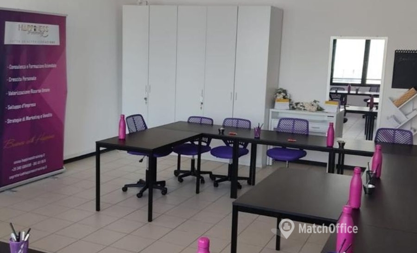 Prenota una sala conferenze affidabile a Bologna di 50 m², Via Alfieri Maserati - 1 | MatchOffice.it