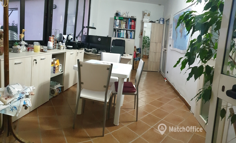 Affitta ufficio coworking adatto a Pescara di 25 m², Via Martiri Di Filetto - 3 | MatchOffice.it