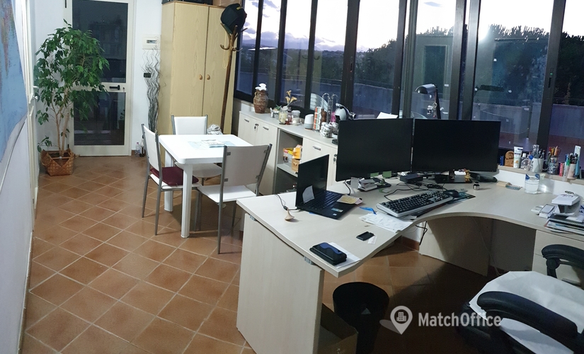 Esplora ufficio coworking adatto a Pescara di 25 m², Via Martiri Di Filetto - 0 | MatchOffice.it
