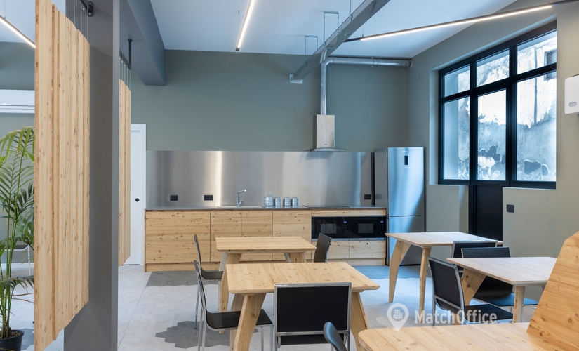 Esplora ufficio temporaneo adatto a Lecco di 10 m², Viale Rimembranza 11 - 2 | MatchOffice