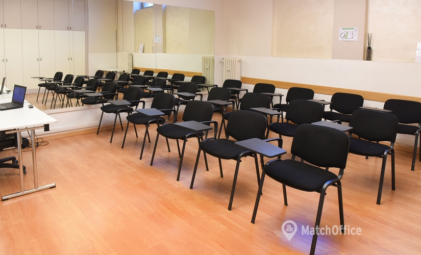 70 m² Conference hall in Milan, Viale Monte Santo 5 (20124) - 4 | MatchOffice