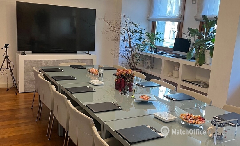 Prenota uno spazio per conferenze accogliente a Milano di 40 m², Viale Bianca Maria - 4 | MatchOffice.it