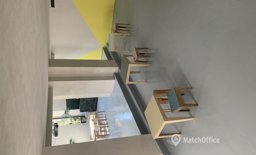 Trova ufficio coworking adatto a Napoli di 1000 m², Scala Montesanto 3 - 2 | MatchOffice.it
