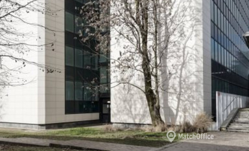 100 m² Shared workspace  in Milan, Via Caboto 7/A (20094) - 3 | MatchOffice.com