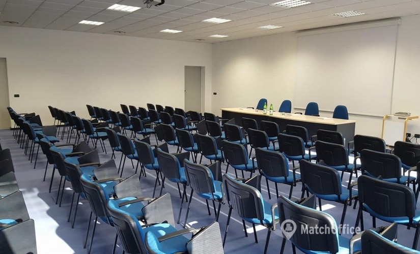 30 m² Conference hall in Modena, Viale Virgilio 52E (41100) - 4 | MatchOffice.com