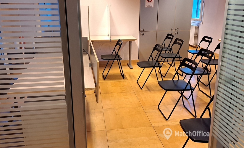 10 m² Meeting room in Bologna, Via Pasquale Muratori 7 (40134) - 3 | MatchOffice.com