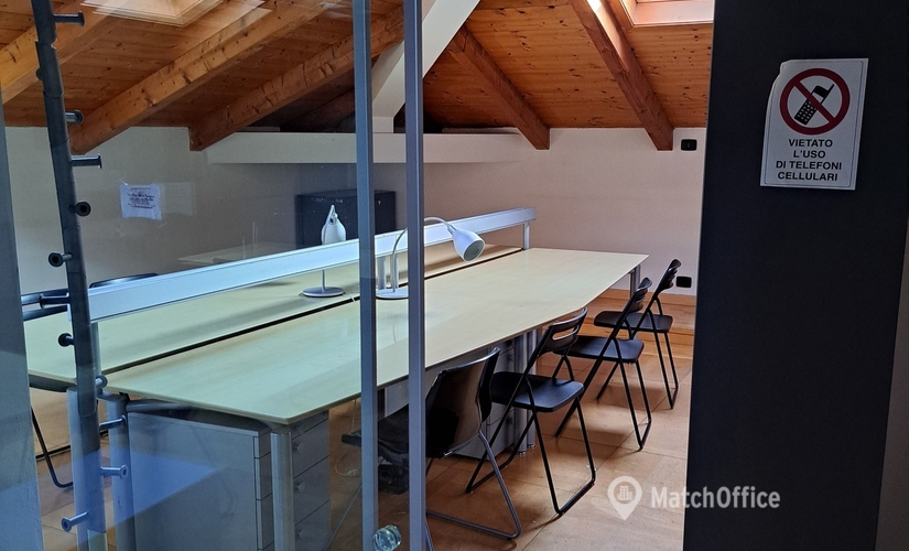 Affitta una sala conferenze affidabile a Bologna di 10 m², Via Pasquale Muratori 7 - 0 | MatchOffice.it