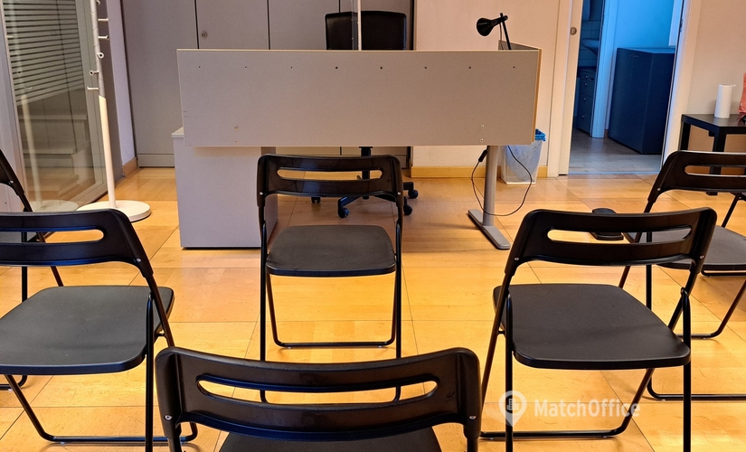 Scegli uno spazio per conferenze accogliente a Bologna di 10 m², Via Pasquale Muratori 7 - 2 | MatchOffice.it