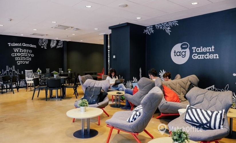 Esplora ufficio condiviso comodo a Milano di 120 m², Via Arcivescovo Calabiana - 3 | MatchOffice