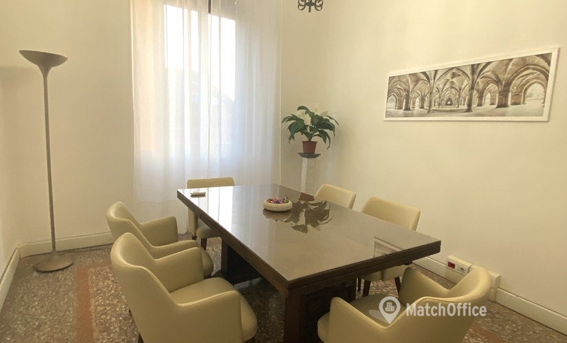 12 m² Meeting room in Bologna, Via Farini 28 (40125) - 0 | MatchOffice.com