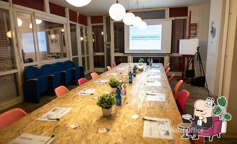 Uffici commerciali flessibili da affittare a Como di 450 m², Via IV Novembre 2 - 3 | MatchOffice.it