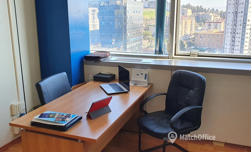 Prenota uno spazio per conferenze accogliente a Napoli di 60 m², Via Vicinale S. Maria del Pianto - 0 | MatchOffice.it