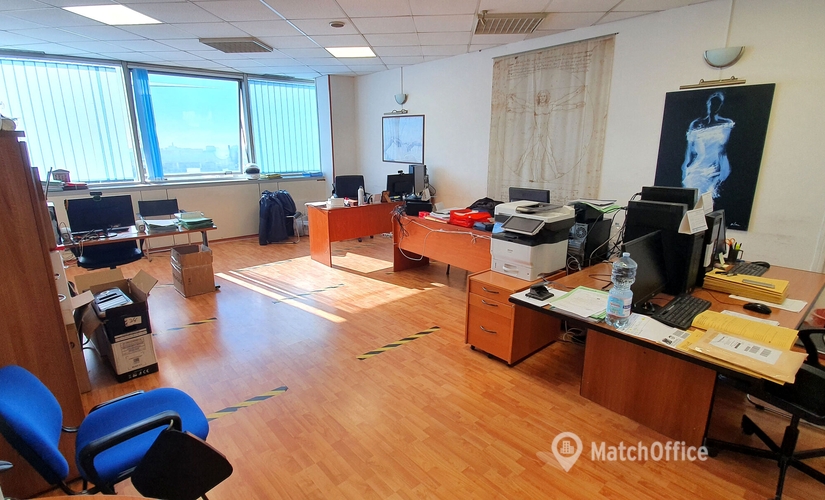 Prenota una sala conferenze accogliente a Napoli di 60 m², Via Vicinale S. Maria del Pianto - 1 | MatchOffice.it