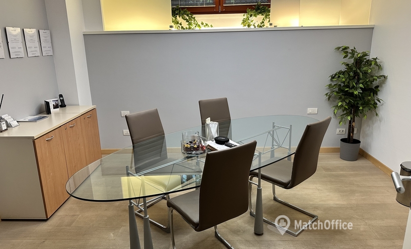 Spazi per uffici poco costosi da affittare a Milano di 50 m², Via dei Cavalieri del Santo Sepolcro - 3 | MatchOffice.it