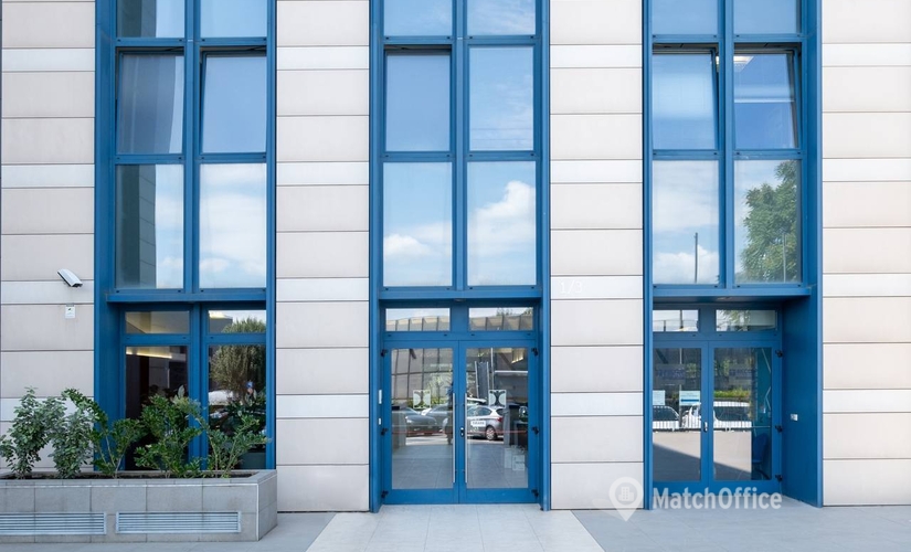 Uffici commerciali poco costosi disponibili per l'affitto a Bologna di 35 m², Via Alfredo Calzoni 1/3 - 2 | MatchOffice.it