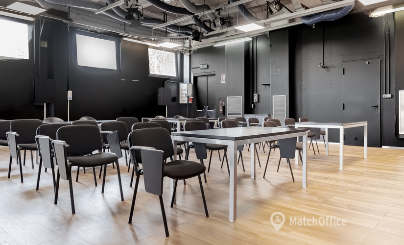 Prenota uno spazio per conferenze affidabile a Milano di 20 m², Via Colico 36 - 3 | MatchOffice.it