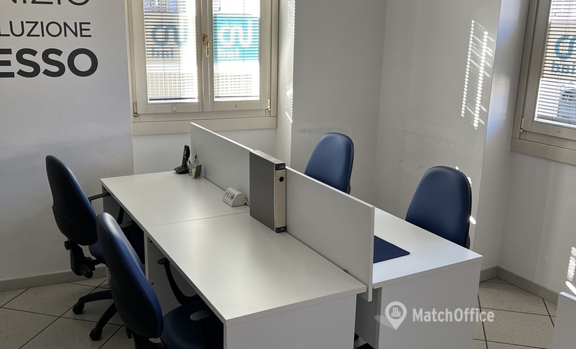 12 m² Shared office in Cantù, Via Unione 4 (22063) - 1 | MatchOffice.com
